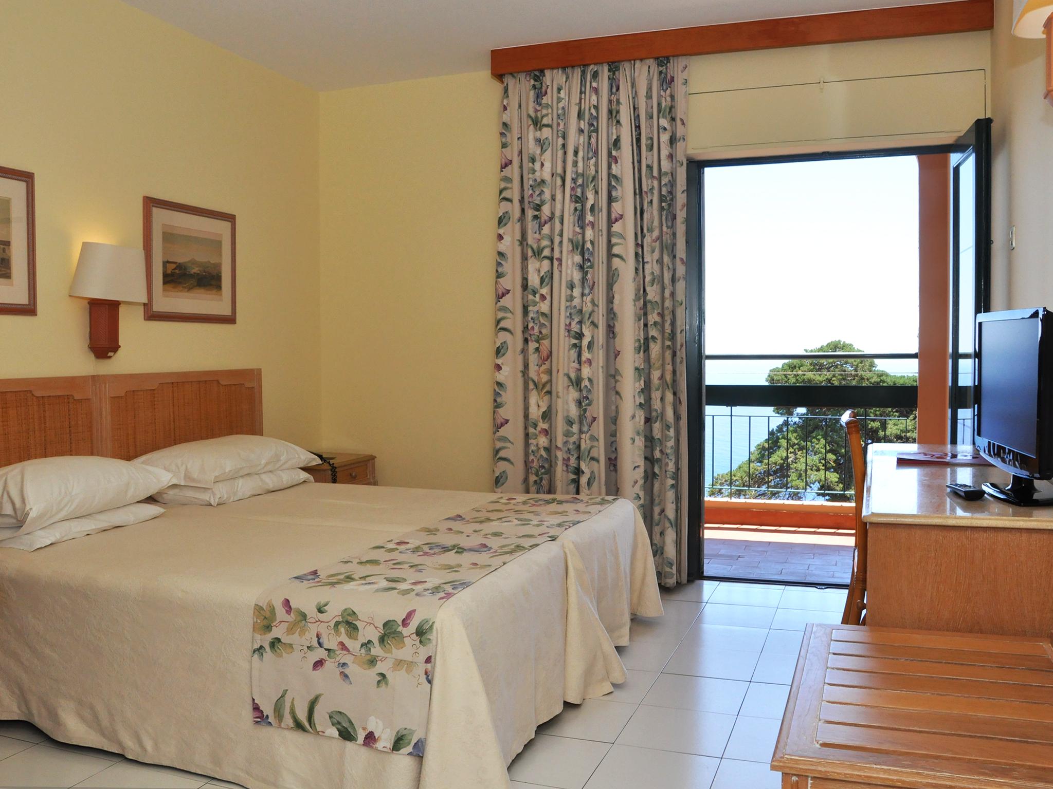 Dom Pedro Garajau Hotel Caniço Екстериор снимка