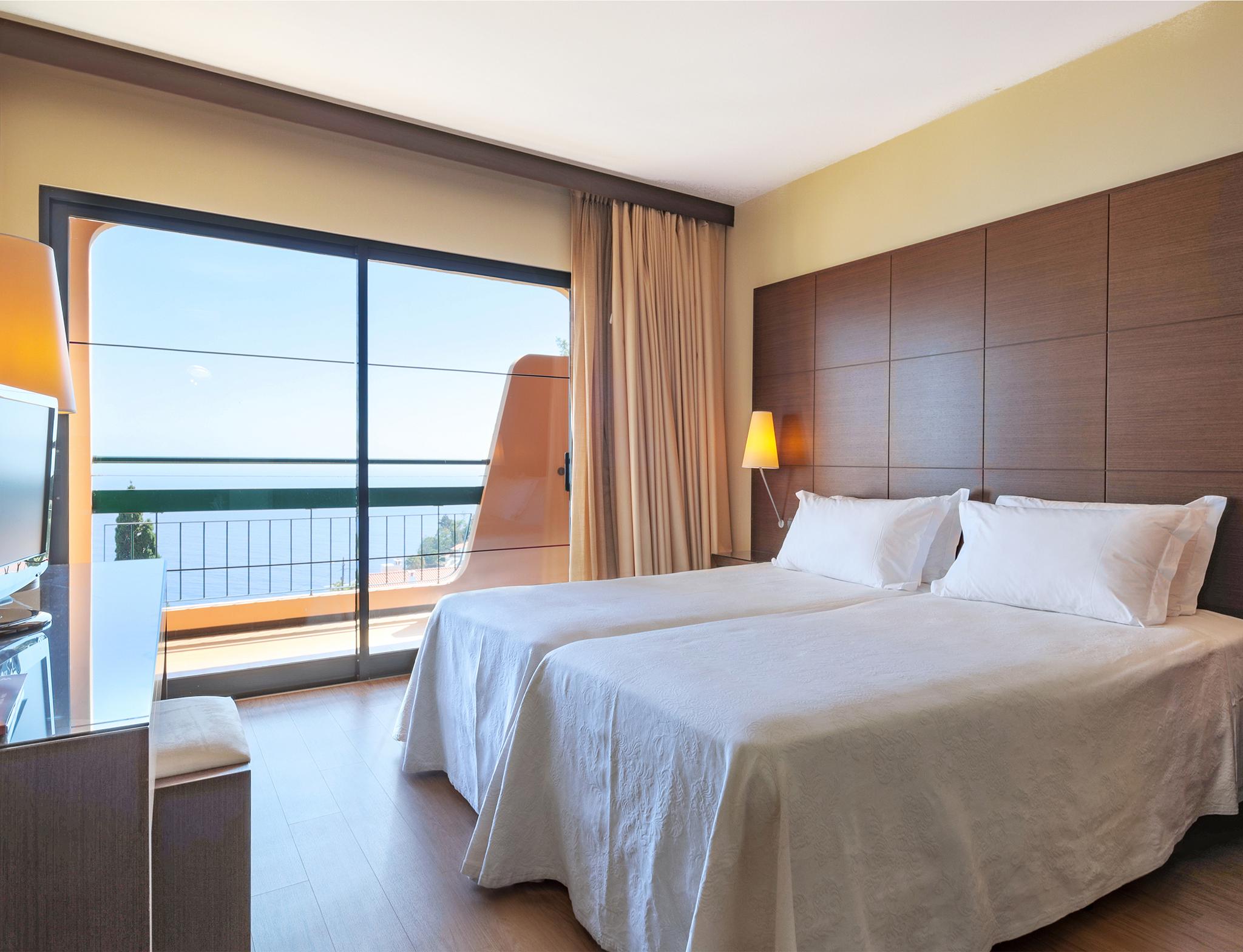 Dom Pedro Garajau Hotel Caniço Екстериор снимка