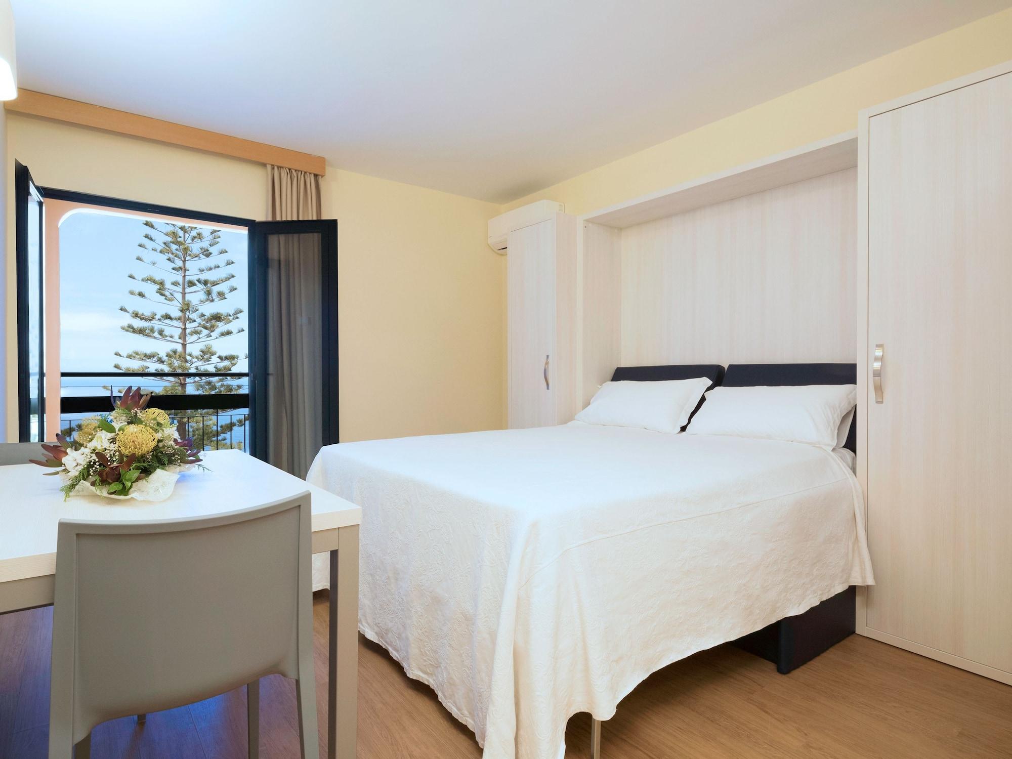 Dom Pedro Garajau Hotel Caniço Екстериор снимка
