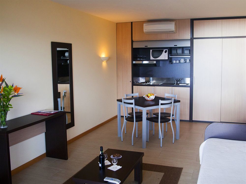 Dom Pedro Garajau Hotel Caniço Екстериор снимка